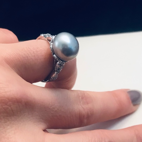 Genuine Cultured Grey Pearl & Zircon Princess Ring - Picture 3 of 11